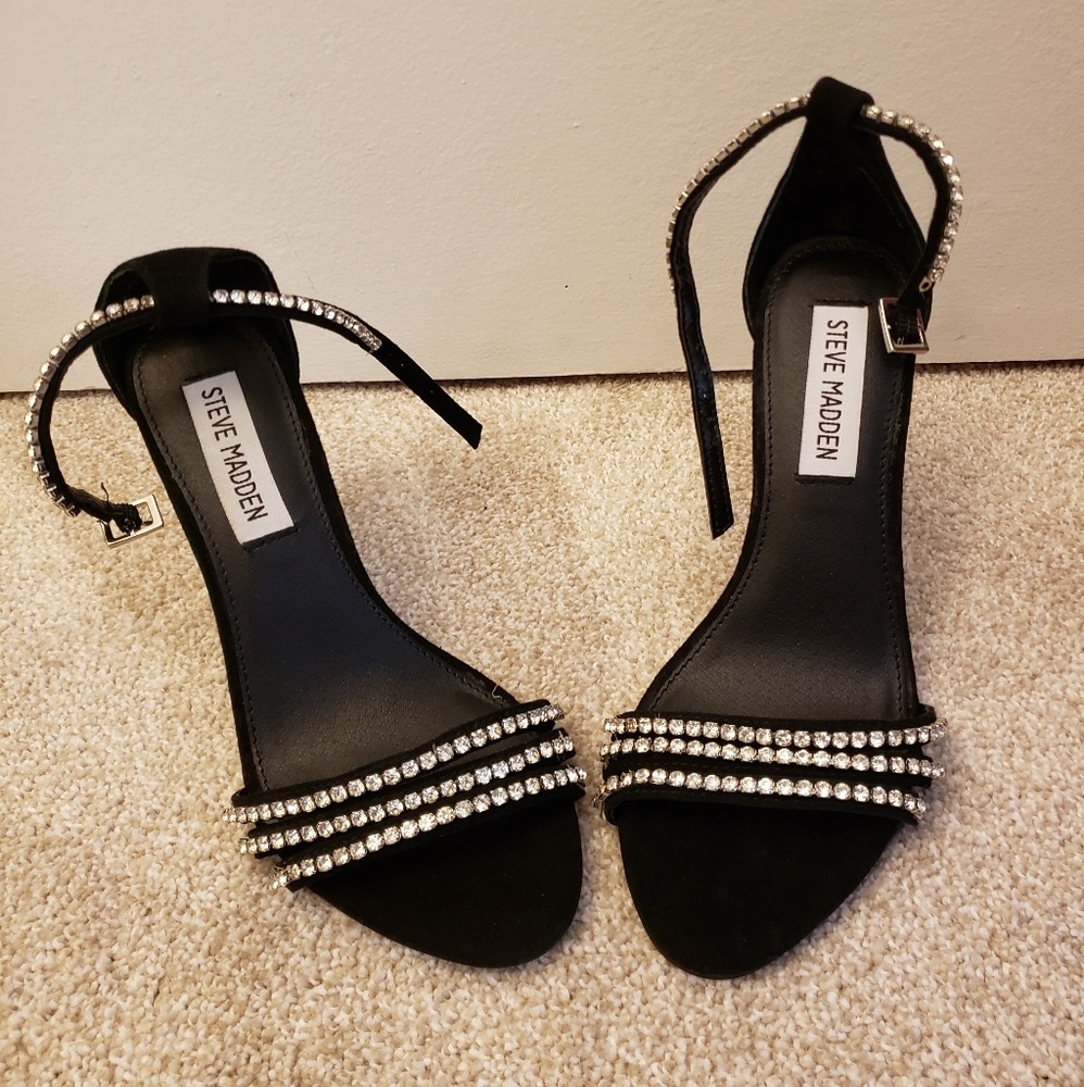❤Black rhinestone Steve Madden heels